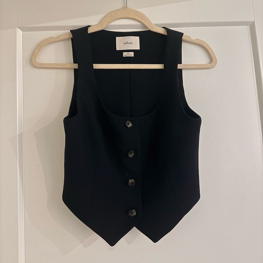 Aritzia Black Buttoned Vest Top
